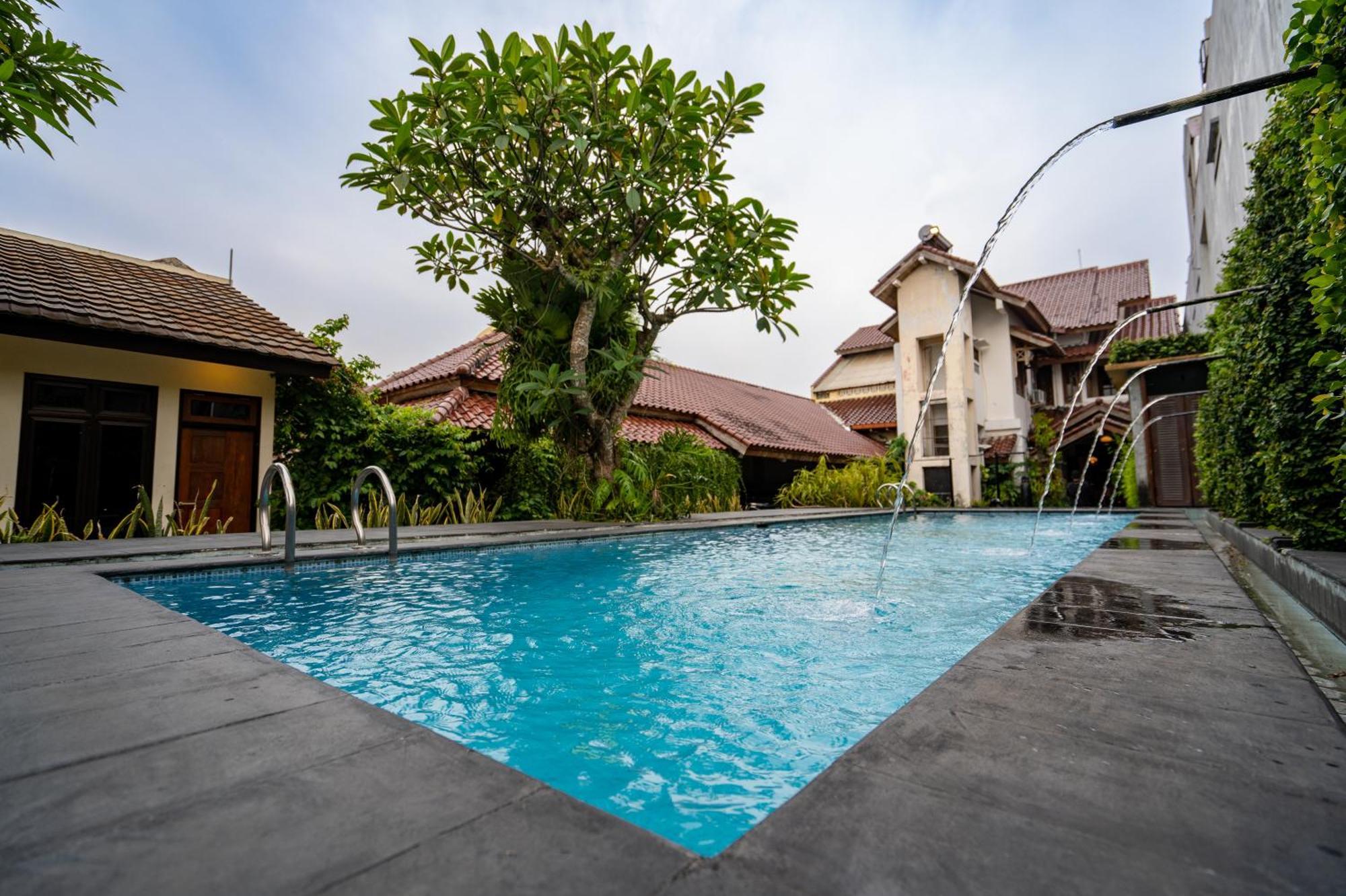 D Ajenk Boutique Guesthouse Kejayan Exterior photo