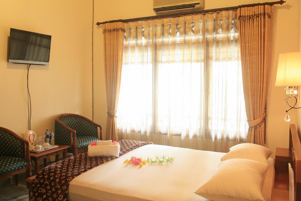 D Ajenk Boutique Guesthouse Kejayan Room photo
