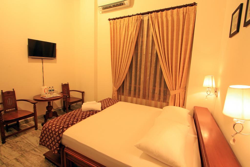 D Ajenk Boutique Guesthouse Kejayan Room photo