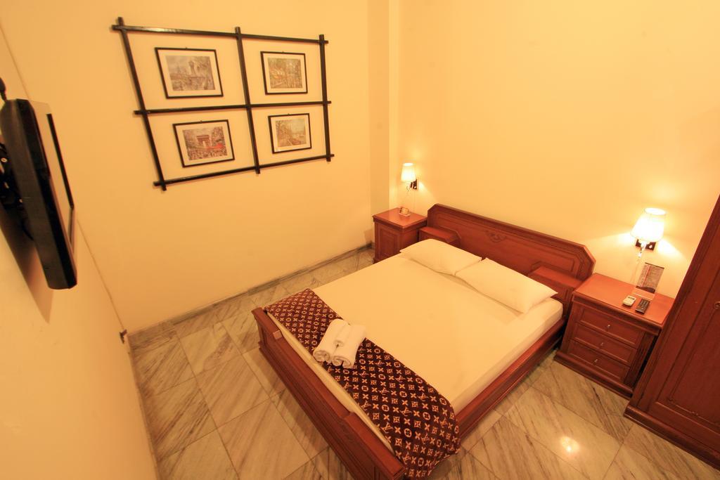 D Ajenk Boutique Guesthouse Kejayan Room photo